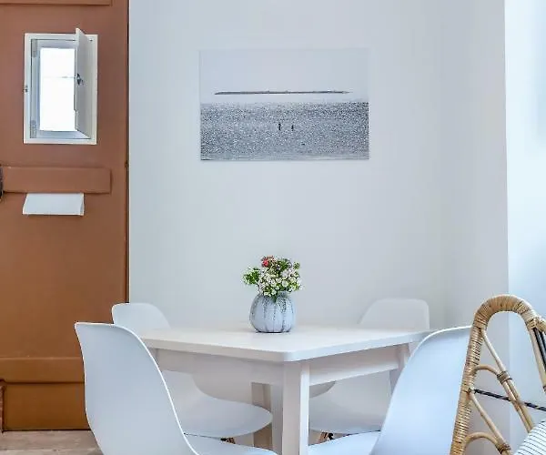 Renovated Typical Baixa Apartment, By Timecooler Lejlighed Lisboa